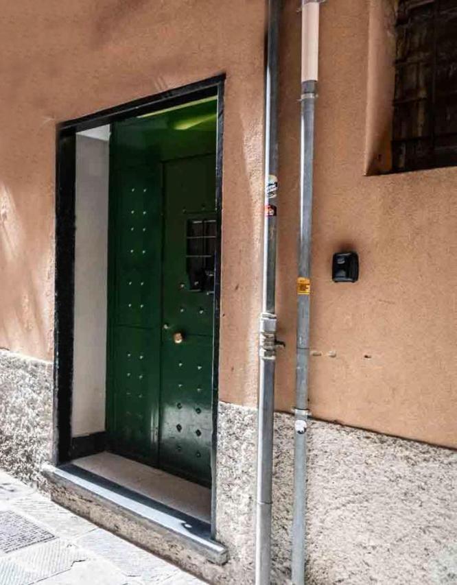 Апартаменты A Mae Riva - La Tua Casa Al Porto Antico Генуя Экстерьер фото